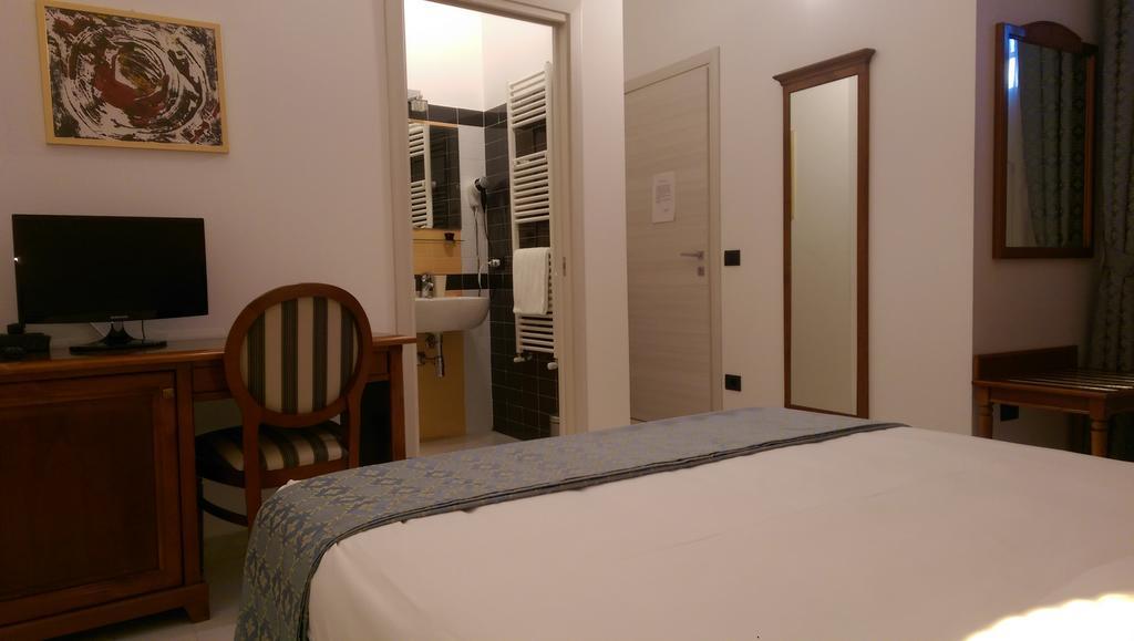 B&B Porta Di Mare กาตันซาโร ภายนอก รูปภาพ